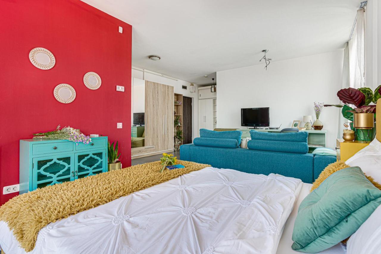Dodi Studio Compact Arad Exterior foto