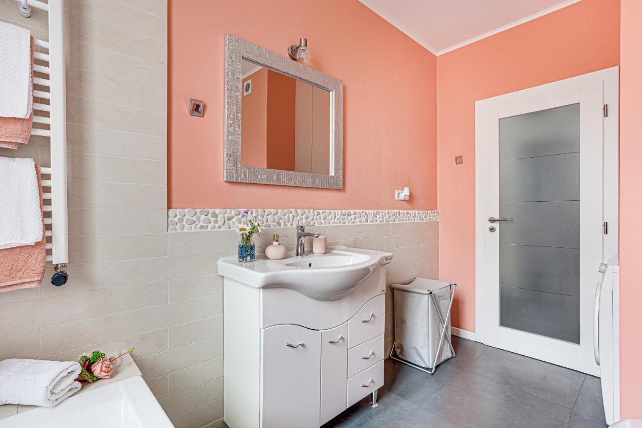 Dodi Studio Compact Arad Exterior foto